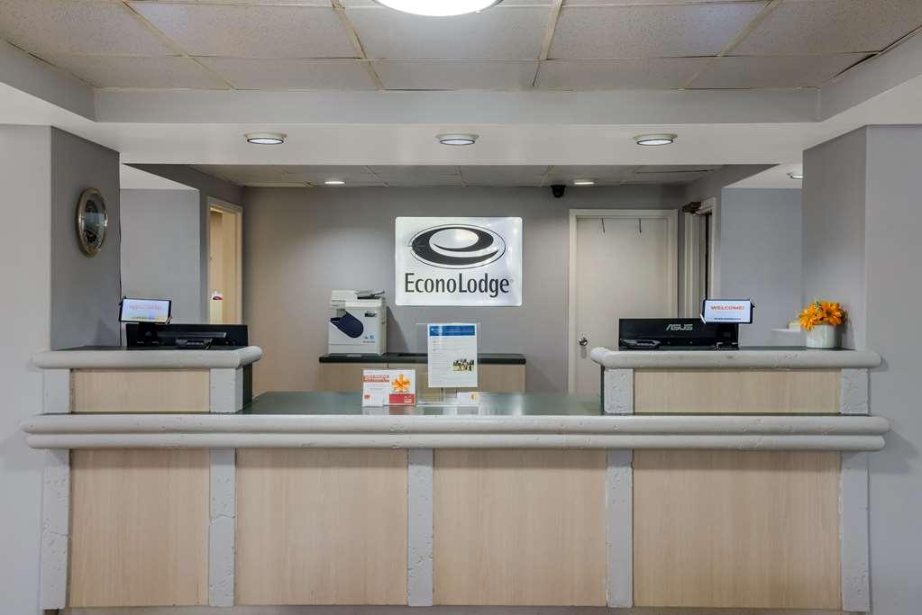 Econo Lodge Georgetown Interior photo